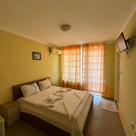 Guest house Laguna - Primorsko