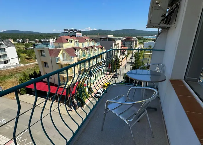 Casa de hóspedes Laguna - 3*